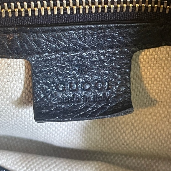 Authentic Gucci Soho tussle tote - Picture 3 of 10